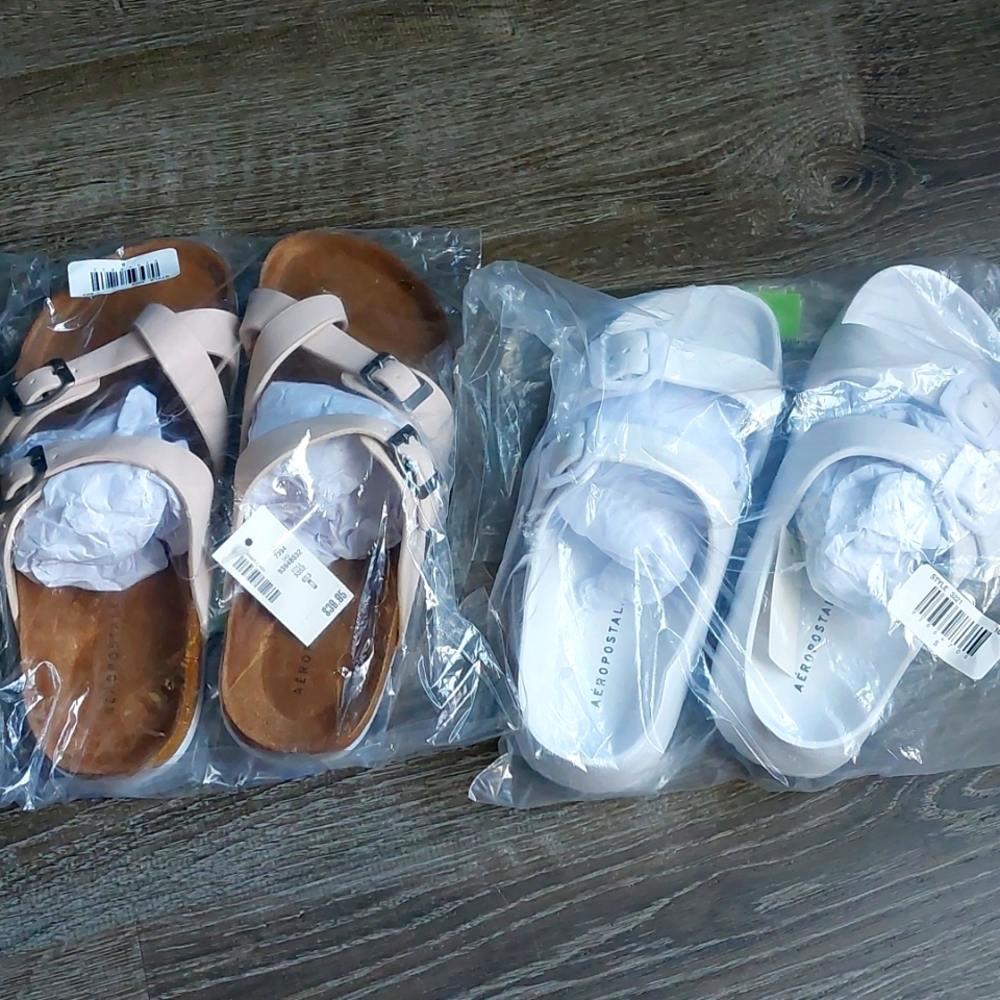 2 Aeropostale Sandals
